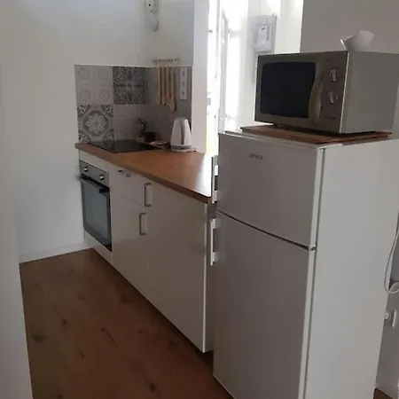 Modern Kis Lakas Veszpremben Lägenhet
